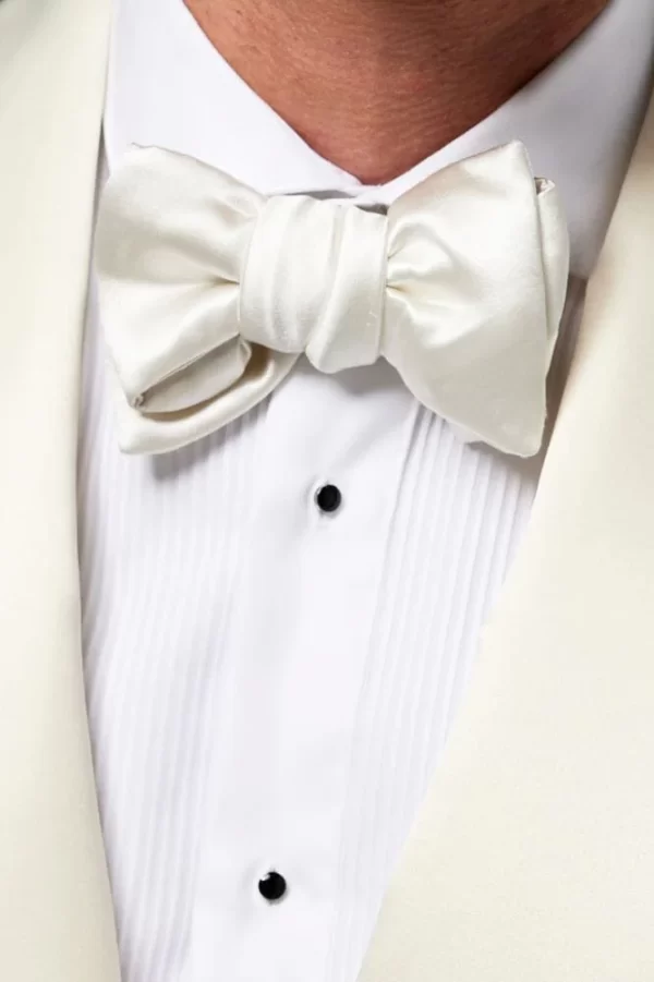 Neibal Bow Tie - in Formal White